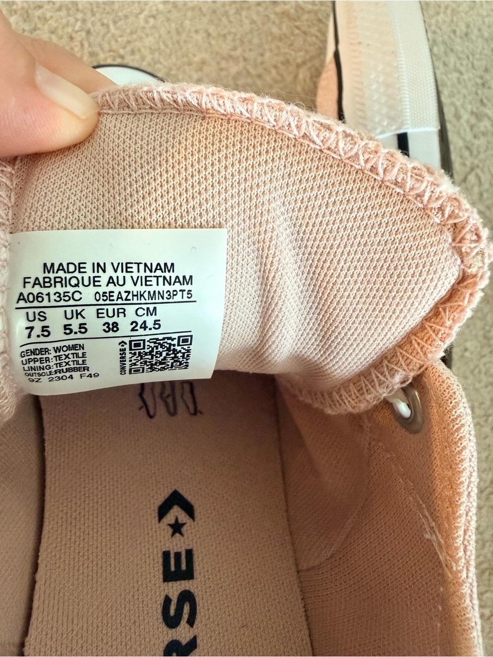 Converse Low Top Sneakers in Soft Pink and White - Picture 4 of 4